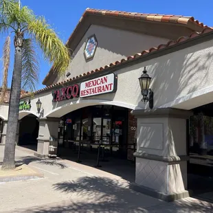 the outside of the restaurant