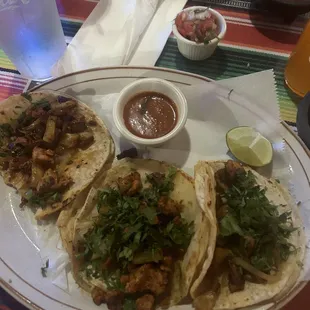 Al pastor tacos