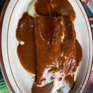 Cheese Enchiladas with Red Sauce