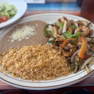 Trio Fajitas linch