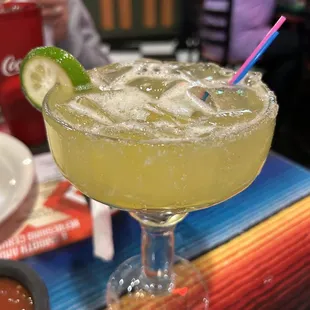 a margarita in a glass