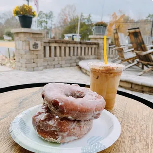 $7.57 deal! Shakerato &amp; 2 Klassic doughnuts! Yum!
