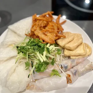 Bánh Cuốn Nhân Chay (Vegetarian-stuffed Flour sheet with Fried Tofu and Yam Tempura)