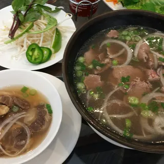 P9. Pho Tai Gan