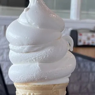 Soft serve ice cream