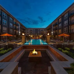 Stunning Vegas-style pool with water elements