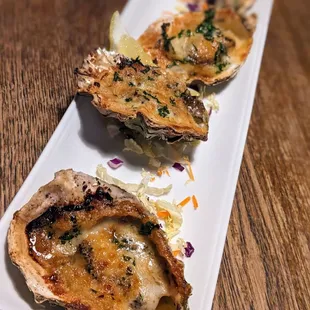 Baked oyster with cheese