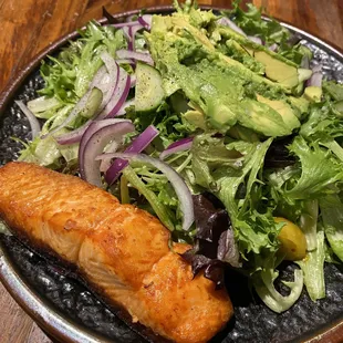 mixed greens (add roasted salmon and avocado)