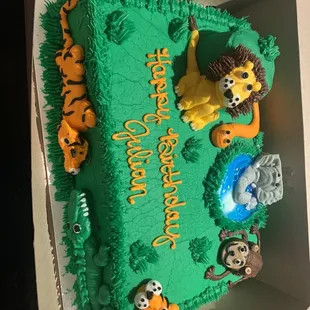 Jungle theme cake