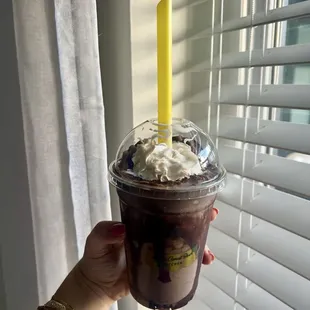 16 oz The Double Chocolate Turtle Shaker (dairy free)