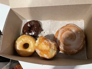 Yos Donuts