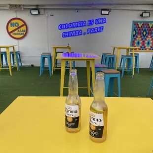 $4 coronas