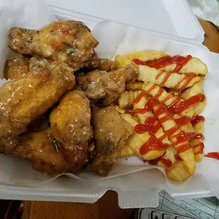 fried chicken, bbq wings, chicken wings and fried chicken, chicken wings, fried chicken wings, chicken, food, bbq chicken, poultry