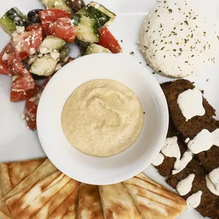 Cairo Platter w/ gyro, hummus, pita, rice, Greek salad