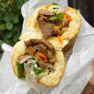 Grilled Pork Banh Mi @janetvsfood