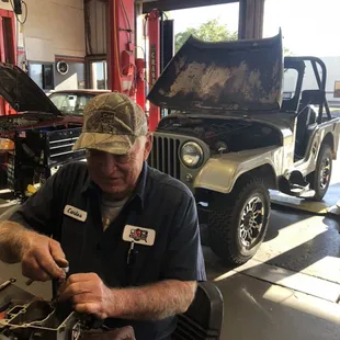 Regardless of the make, model, or year, our experienced ASE certified mechanics can help keep you safe and get you back on the road!