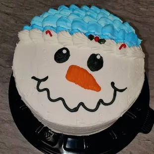 Winter wonderland cakes and cupcakes.available as.long as we have snow.