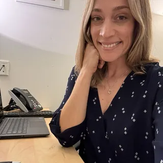 Amanda R.
