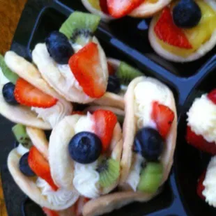 Mini fruit tacos, available as part of our dessert appetizers.