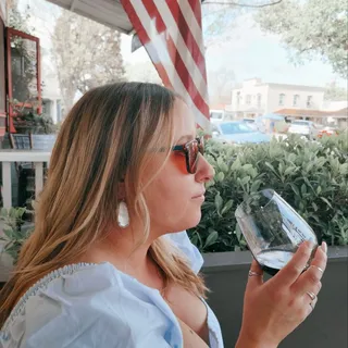 Jennifer R.
