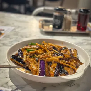 Egg plant with garlic sauce