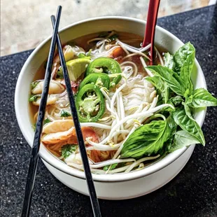 ramen and noodles, food