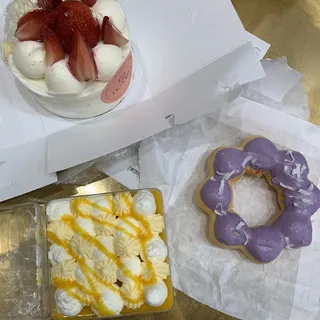 Strawberry Yogurt Cake