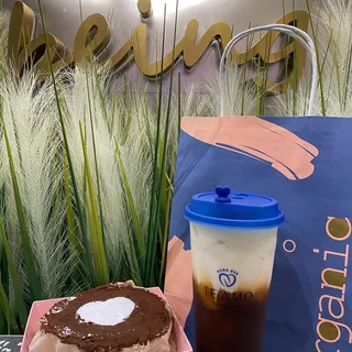 Tiramisu Basque Cheesecake