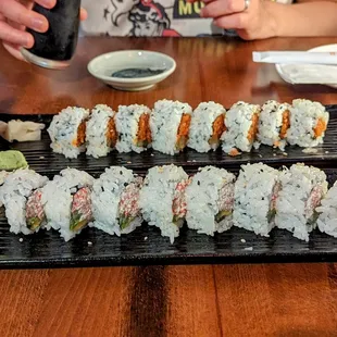CA roll and spicy tuna roll