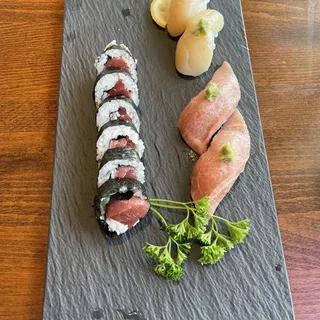Scallop Nigiri
