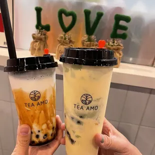 two cups of iced tea
