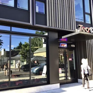 Storefront on SE Division St.