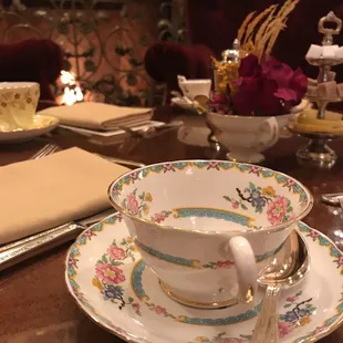 a tea cup and saucer