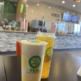 Thai-Style Mango Coconut Smoothie