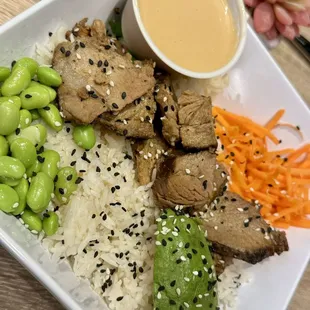 11.28.23 Fusion Bowl w/ Cracked Pepper London Broil