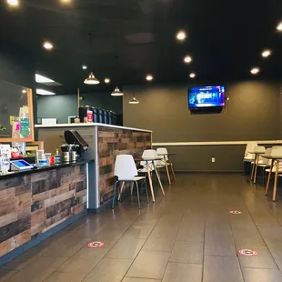 Entry way of Tea Bay