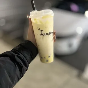 The pictures doesn't do it justice.... So delicious (Horchata Messy Milk 50% less sweeten)