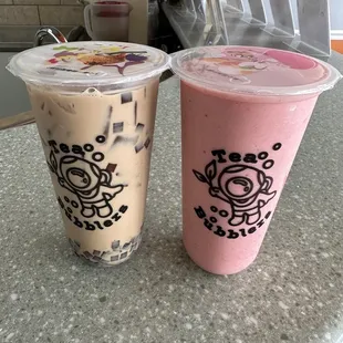 Milk tea with coffee jelly and strawberry banana smoothie