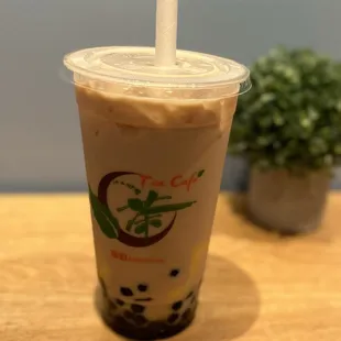 Signature Milk Tea w/boba &amp; pudding - Jumbo $8