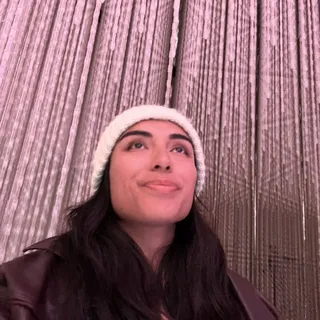 Mia G.