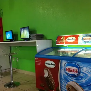 Computer bar &amp; ice cream freezer