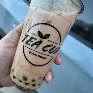 Strawberry Milk Tea W/ Boba