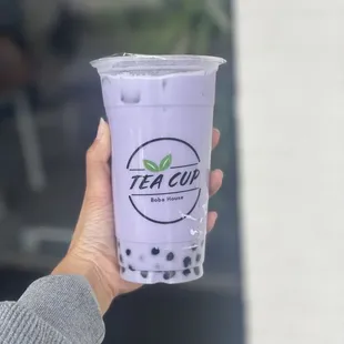 ig: @whatsviveating  |  taro milk tea