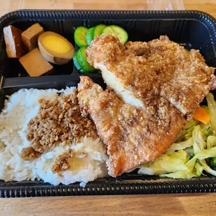 Crispy Chicken Steak Bento