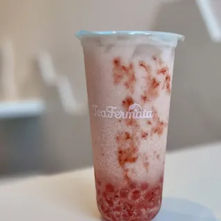 Strawberry Milk Bar Latte