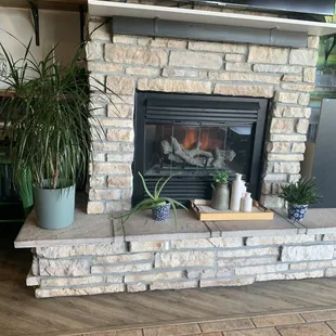 More chillaxin' elements. Feels like it's missing a kitty ‍ roaming around.