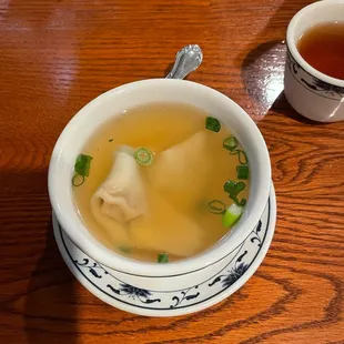 Wonton soup