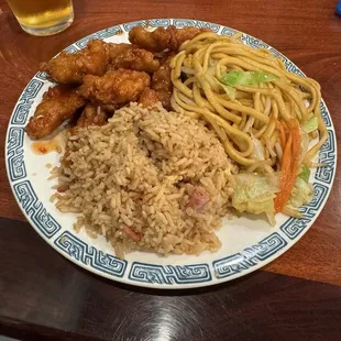 Mandarin chicken combo plate.