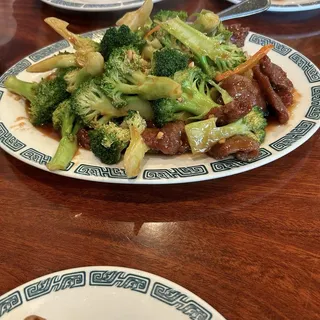 Beef With Broccoli
