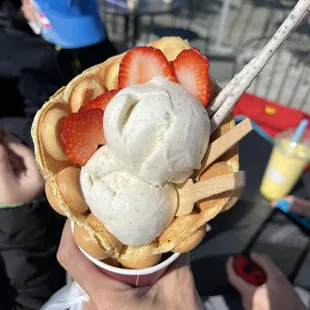 Bubble waffle with ice cream